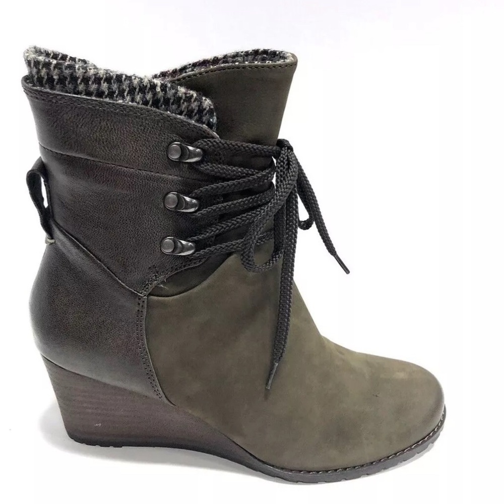 Rockport Women’s Lucinda Green Leather Ankle Boot Size 7 M